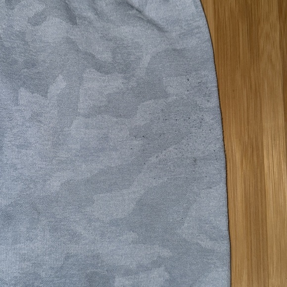 NVGTN Icy Blue Camo Seamless Leggings sz M - Picture 3 of 6